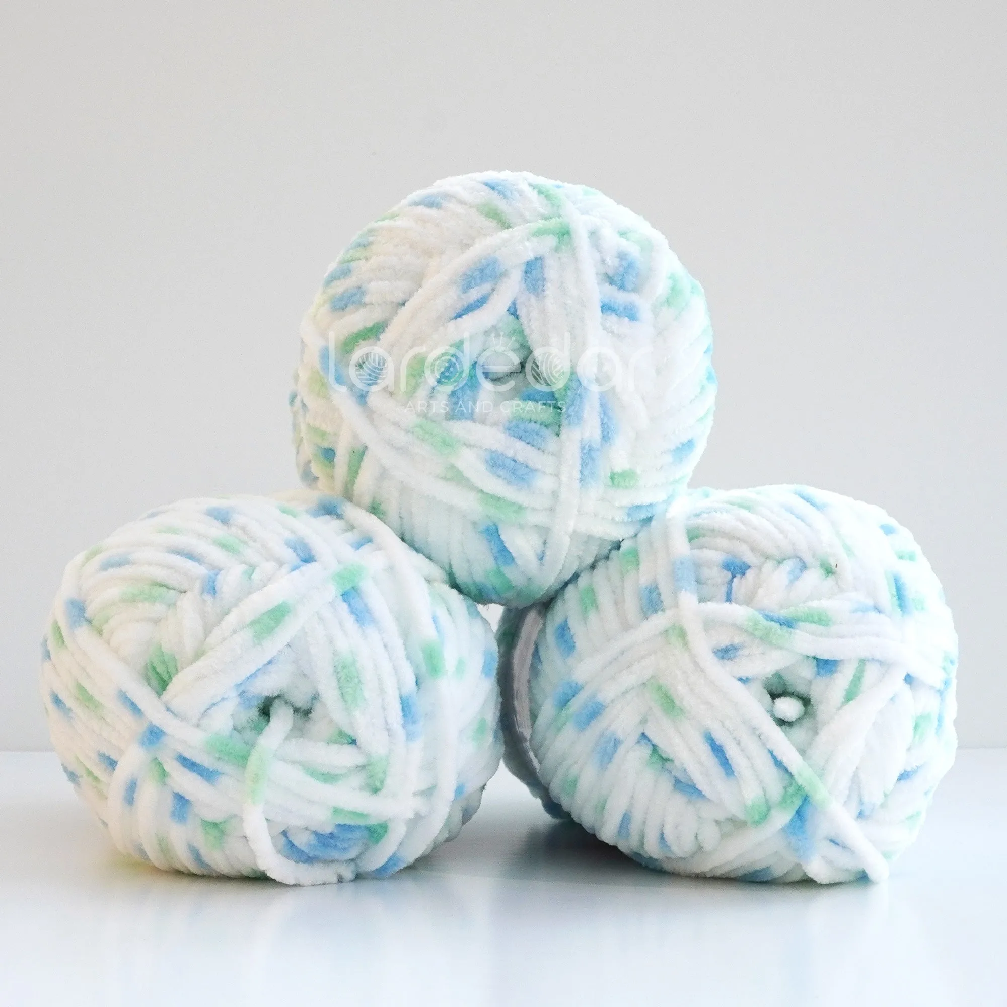 Flutterby Chunky Yarn B8 Blue Mint Spot - James C Brett Chenille Plush