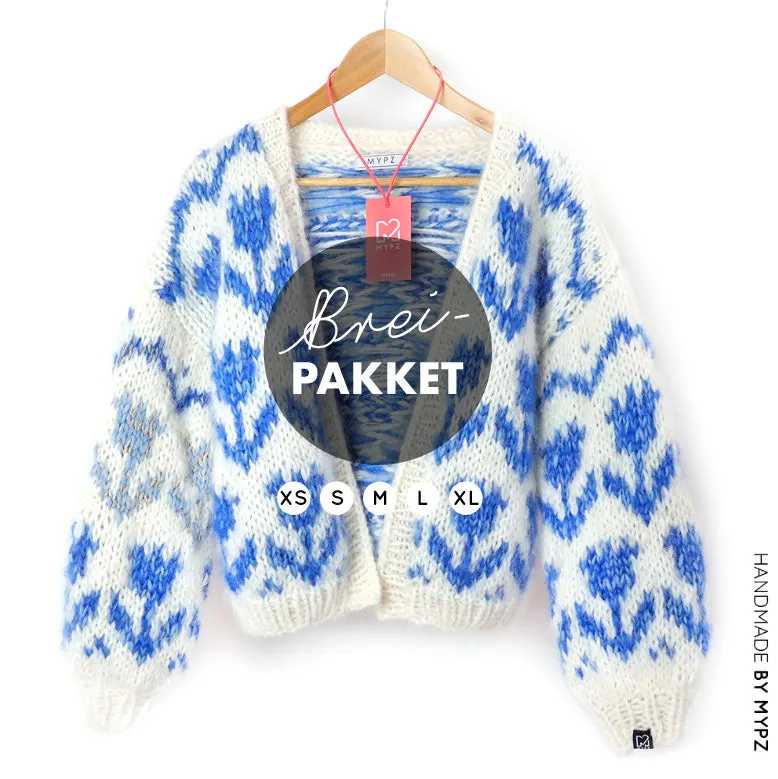 Knitting Kit – MYPZ Chunky Bomber Cardigan Tulips Blue No.9 (ENG-NL)