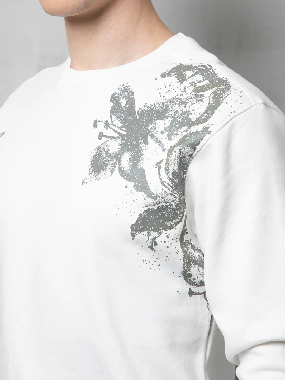 White Floral sweatshirt